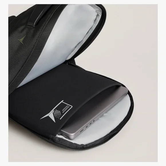 Troubadour Neo Backpack - 22L Lightweight Laptop Backpack - Picture 4 of 6